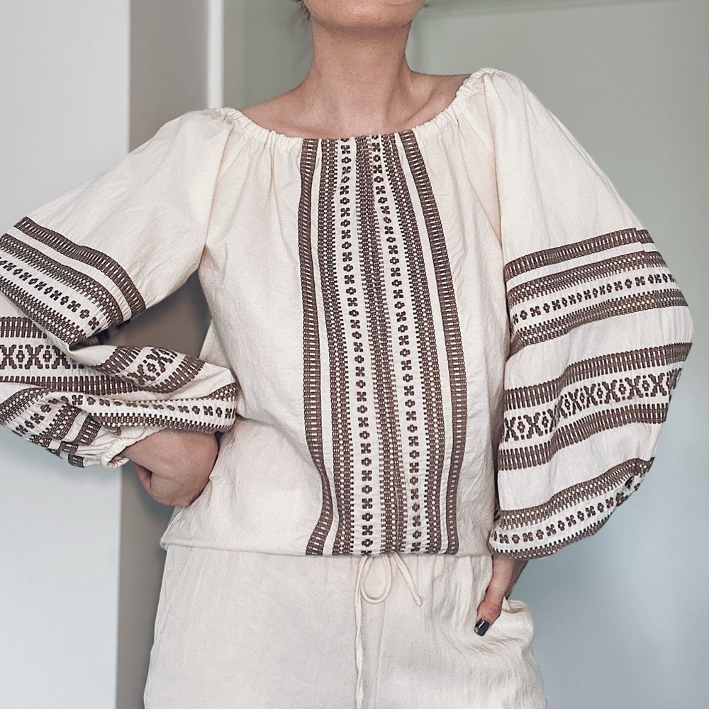 Celia Dragouni embroidered blouse top with puffed sleeves Size M